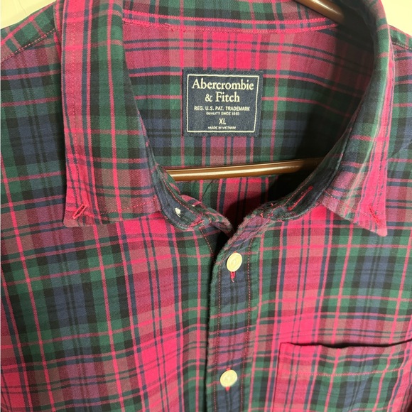 Plaid flannel button down - Picture 3 of 3